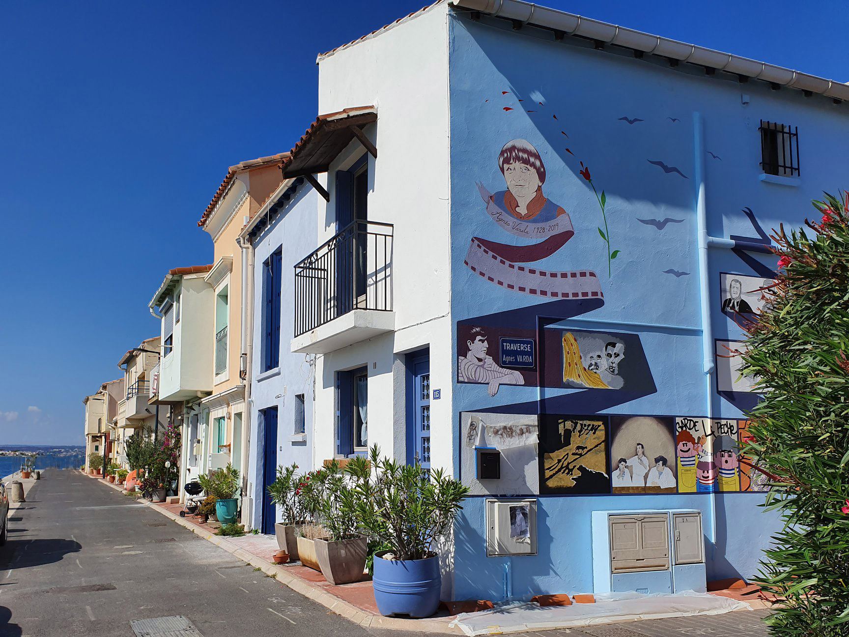 Fresque de l’artiste américaine Barbara Carrasco peinte sur le mur d’une maison de la Pointe Courte à Sète durant la manifestation artistique Sète-Los Angeles 2019